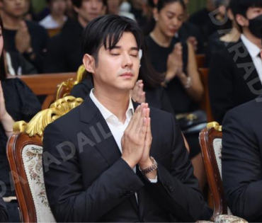 พิธีสวดอภิธรรม "คุณแม่งามทิพย์ ฉัตรบริรักษ์" คืนที่หก