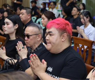 พิธีสวดอภิธรรม "คุณแม่งามทิพย์ ฉัตรบริรักษ์" คืนที่หก