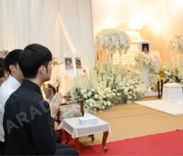 พิธีสวดอภิธรรม "คุณแม่งามทิพย์ ฉัตรบริรักษ์" คืนที่หก