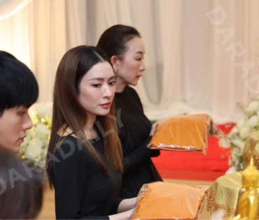 พิธีสวดอภิธรรม "คุณแม่งามทิพย์ ฉัตรบริรักษ์" คืนที่หก