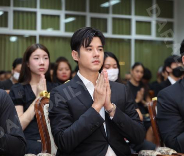 พิธีสวดอภิธรรม "คุณแม่งามทิพย์ ฉัตรบริรักษ์" คืนที่หก