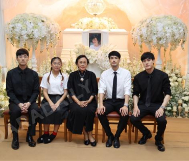 พิธีสวดอภิธรรม "คุณแม่งามทิพย์ ฉัตรบริรักษ์" คืนที่หก