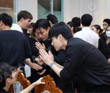 พิธีสวดอภิธรรม "คุณแม่งามทิพย์ ฉัตรบริรักษ์" คืนที่หก