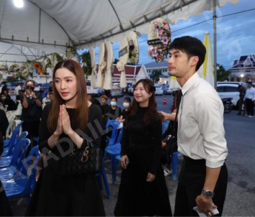 พิธีสวดอภิธรรม "คุณแม่งามทิพย์ ฉัตรบริรักษ์" คืนที่หก