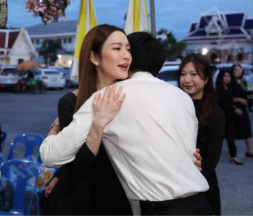 พิธีสวดอภิธรรม "คุณแม่งามทิพย์ ฉัตรบริรักษ์" คืนที่หก