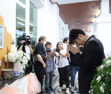 พิธีสวดอภิธรรม "คุณแม่งามทิพย์ ฉัตรบริรักษ์" คืนที่หก
