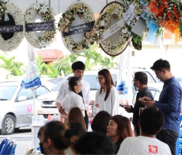 พิธีสวดอภิธรรม "คุณแม่งามทิพย์ ฉัตรบริรักษ์" คืนที่หก