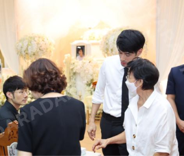 พิธีสวดอภิธรรม "คุณแม่งามทิพย์ ฉัตรบริรักษ์" คืนที่เจ็ด