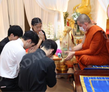 พิธีสวดอภิธรรม "คุณแม่งามทิพย์ ฉัตรบริรักษ์" คืนที่เจ็ด
