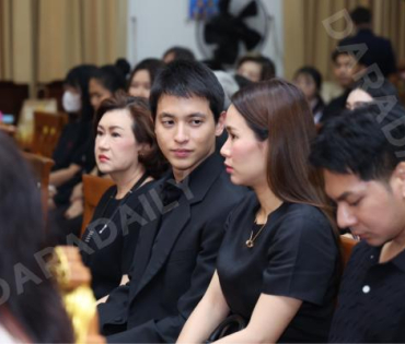 พิธีสวดอภิธรรม "คุณแม่งามทิพย์ ฉัตรบริรักษ์" คืนที่เจ็ด