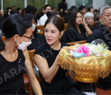 พิธีสวดอภิธรรม "คุณแม่งามทิพย์ ฉัตรบริรักษ์" คืนที่เจ็ด
