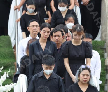  พิธีฌาปนกิจ "คุณแม่งามทิพย์ ฉัตรบริรักษ์"