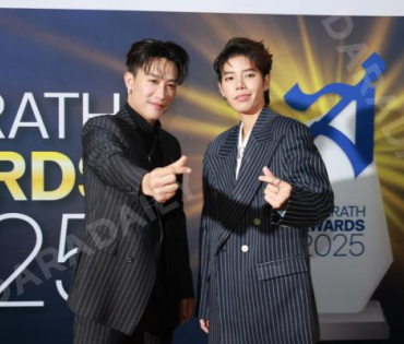 งาน SIAMRATH AWARDS 2025พบกับ “กลัฟ คณาวุฒิ, นุ๊ก ธนดล – ป๊ายปาย โอริโอ้