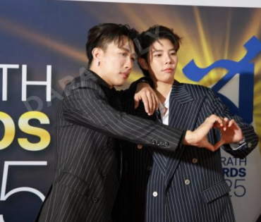 งาน SIAMRATH AWARDS 2025พบกับ “กลัฟ คณาวุฒิ, นุ๊ก ธนดล – ป๊ายปาย โอริโอ้