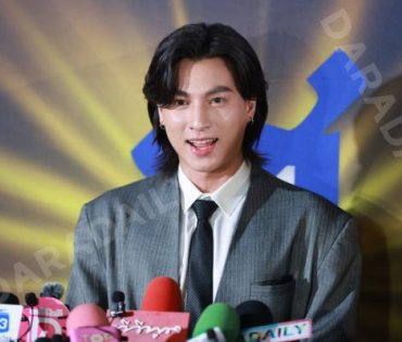 งาน SIAMRATH AWARDS 2025พบกับ “กลัฟ คณาวุฒิ, นุ๊ก ธนดล – ป๊ายปาย โอริโอ้
