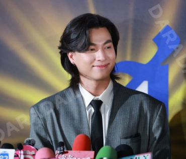 งาน SIAMRATH AWARDS 2025พบกับ “กลัฟ คณาวุฒิ, นุ๊ก ธนดล – ป๊ายปาย โอริโอ้
