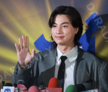 งาน SIAMRATH AWARDS 2025พบกับ “กลัฟ คณาวุฒิ, นุ๊ก ธนดล – ป๊ายปาย โอริโอ้