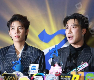 งาน SIAMRATH AWARDS 2025พบกับ “กลัฟ คณาวุฒิ, นุ๊ก ธนดล – ป๊ายปาย โอริโอ้