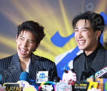 งาน SIAMRATH AWARDS 2025พบกับ “กลัฟ คณาวุฒิ, นุ๊ก ธนดล – ป๊ายปาย โอริโอ้