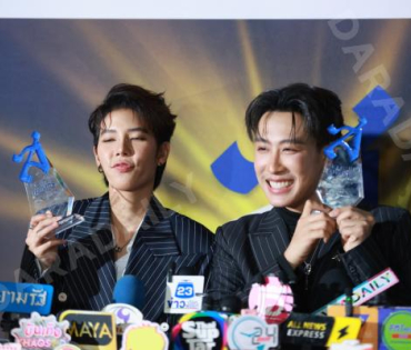 งาน SIAMRATH AWARDS 2025พบกับ “กลัฟ คณาวุฒิ, นุ๊ก ธนดล – ป๊ายปาย โอริโอ้