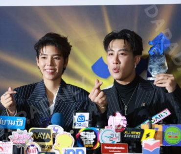 งาน SIAMRATH AWARDS 2025พบกับ “กลัฟ คณาวุฒิ, นุ๊ก ธนดล – ป๊ายปาย โอริโอ้