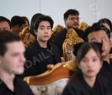 พิธีฌาปณกิจคุณพ่อของ"เก๋ไก๋ ณัฐธิชา" ณ วัดพระศรีมหาธาตุ