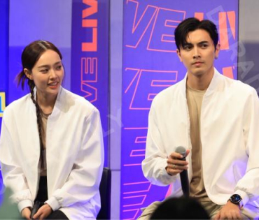 "Dara Live Special X นับ8" พบ "ภณ ณวัสน์, น้ำตาล พิจักขณา"