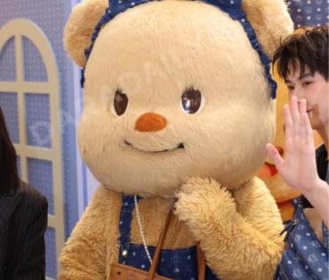  MCM x ButterBear พบ "น้องเนย (ButterBear), เบ็คกี้-รีเบคก้า,แจ็คกี้-จักริน"