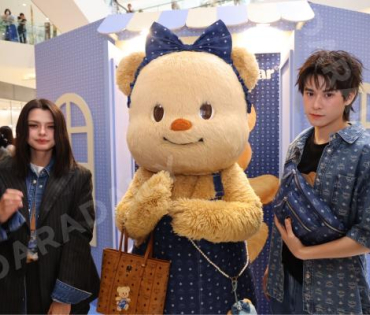  MCM x ButterBear พบ "น้องเนย (ButterBear), เบ็คกี้-รีเบคก้า,แจ็คกี้-จักริน"