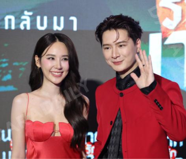 งานรอบปฐมทัศน์ ภาพยนตร์ "นากรักมาก ม๊ากมาก" นำทีมโดย 3 ตลกตัวพ่อ หม่ำ, เท่ง, โหน่ง