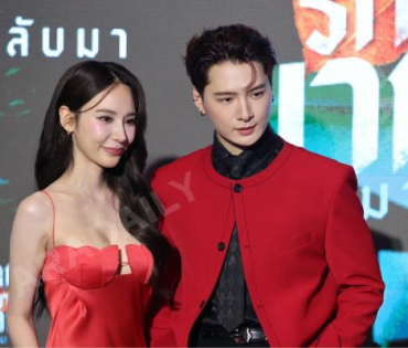 งานรอบปฐมทัศน์ ภาพยนตร์ "นากรักมาก ม๊ากมาก" นำทีมโดย 3 ตลกตัวพ่อ หม่ำ, เท่ง, โหน่ง