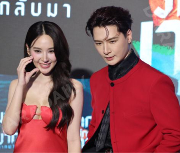 งานรอบปฐมทัศน์ ภาพยนตร์ "นากรักมาก ม๊ากมาก" นำทีมโดย 3 ตลกตัวพ่อ หม่ำ, เท่ง, โหน่ง