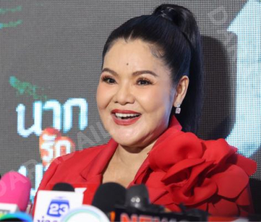 งานรอบปฐมทัศน์ ภาพยนตร์ "นากรักมาก ม๊ากมาก" นำทีมโดย 3 ตลกตัวพ่อ หม่ำ, เท่ง, โหน่ง