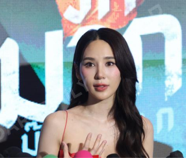 งานรอบปฐมทัศน์ ภาพยนตร์ "นากรักมาก ม๊ากมาก" นำทีมโดย 3 ตลกตัวพ่อ หม่ำ, เท่ง, โหน่ง