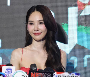 งานรอบปฐมทัศน์ ภาพยนตร์ "นากรักมาก ม๊ากมาก" นำทีมโดย 3 ตลกตัวพ่อ หม่ำ, เท่ง, โหน่ง