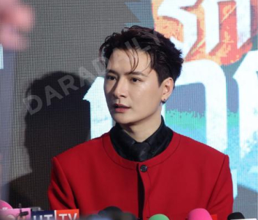 งานรอบปฐมทัศน์ ภาพยนตร์ "นากรักมาก ม๊ากมาก" นำทีมโดย 3 ตลกตัวพ่อ หม่ำ, เท่ง, โหน่ง