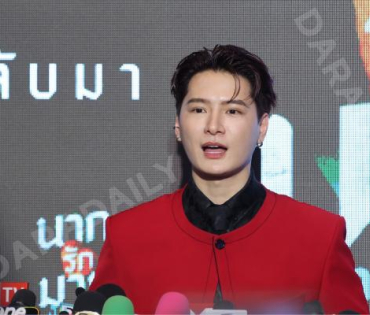 งานรอบปฐมทัศน์ ภาพยนตร์ "นากรักมาก ม๊ากมาก" นำทีมโดย 3 ตลกตัวพ่อ หม่ำ, เท่ง, โหน่ง