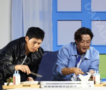งาน“ซัมซุงกาแลคซี่ เปิดตี้หมูกระทะ”