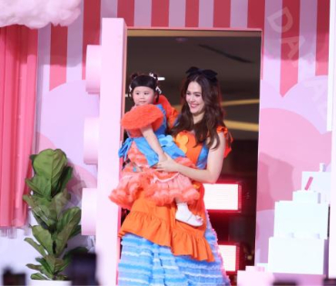 งาน“ซัมซุงกาแลคซี่ เปิดตี้หมูกระทะ”