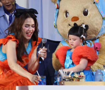 งาน“ซัมซุงกาแลคซี่ เปิดตี้หมูกระทะ”