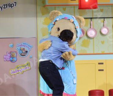 งาน“ซัมซุงกาแลคซี่ เปิดตี้หมูกระทะ”
