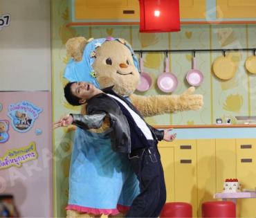 งาน“ซัมซุงกาแลคซี่ เปิดตี้หมูกระทะ”