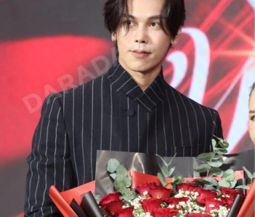 งาน GRAND OPENING Brand Ambassador URANUS Clinic พบ "มุกดา, ตรี ภรภัทร"