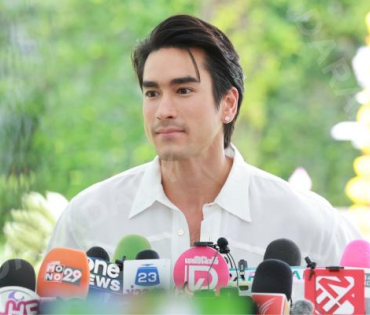 งานบวงสรวงภาพยนตร์รักแห่งปี "50 First Dates" นำแสดงโดย "ณเดชน์ คูกิมิยะ, มินนี่-ณิชา" 