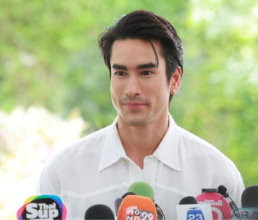 งานบวงสรวงภาพยนตร์รักแห่งปี "50 First Dates" นำแสดงโดย "ณเดชน์ คูกิมิยะ, มินนี่-ณิชา" 