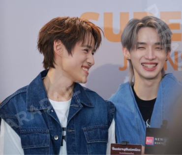 งาน "ROBINSON SUPER JEANS WEEK"