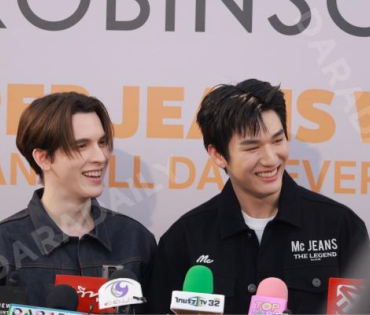 งาน "ROBINSON SUPER JEANS WEEK"