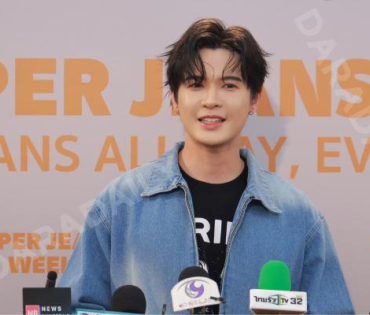 งาน "ROBINSON SUPER JEANS WEEK"