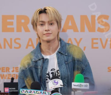 งาน "ROBINSON SUPER JEANS WEEK"