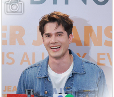 งาน "ROBINSON SUPER JEANS WEEK"